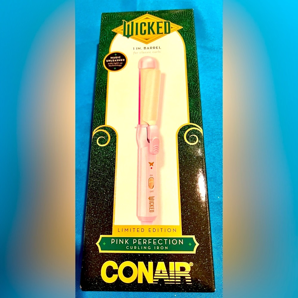 WICKED Glinda Curling Iron New in Box!
